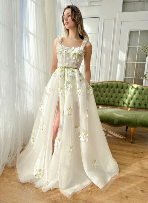 Teuta matoshi-Ivory Botanica Gown
