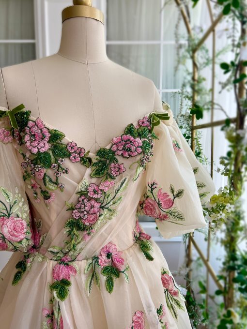 Teuta matoshi-Fleur Trail Gown
