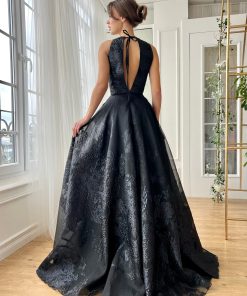 Teuta matoshi-Raven Frosted Wing Gown