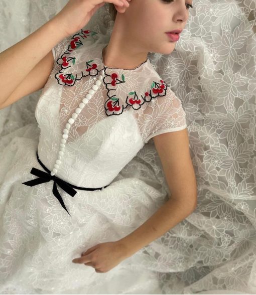 Teuta matoshi-Cherry Lace Bridal Dress - Image 2