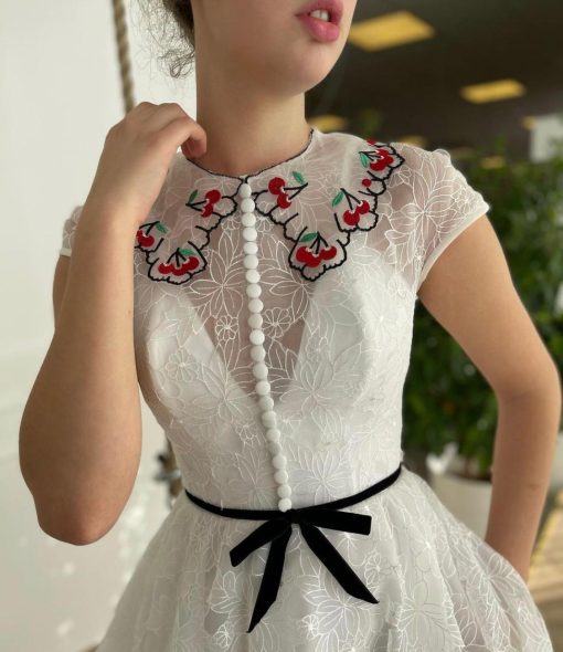 Teuta matoshi-Cherry Lace Bridal Dress - Image 3