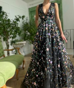 Teuta matoshi-Inflorescence Gown