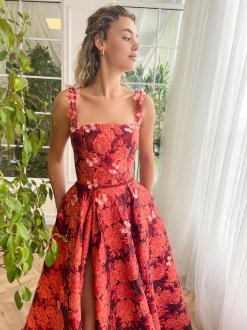Teuta matoshi-Maple Monarch Fall Gown