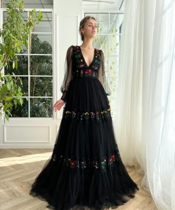 Teuta matoshi-Nightfall Bouquet Gown