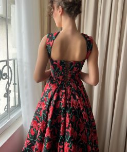 Teuta matoshi-Rosy Obsidian Gown