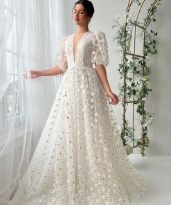 Teuta matoshi-Wind of Daisies Gown 2