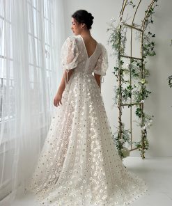 Teuta matoshi-Wind of Daisies Gown