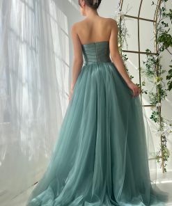 Teuta matoshi-Quiet Thread Gown