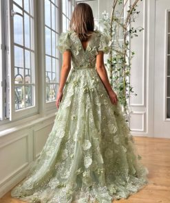 Teuta matoshi-Nature’s Whisper Gown