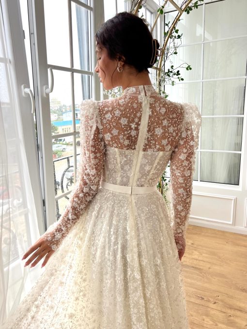 Teuta matoshi-Snowy Horizon Gown