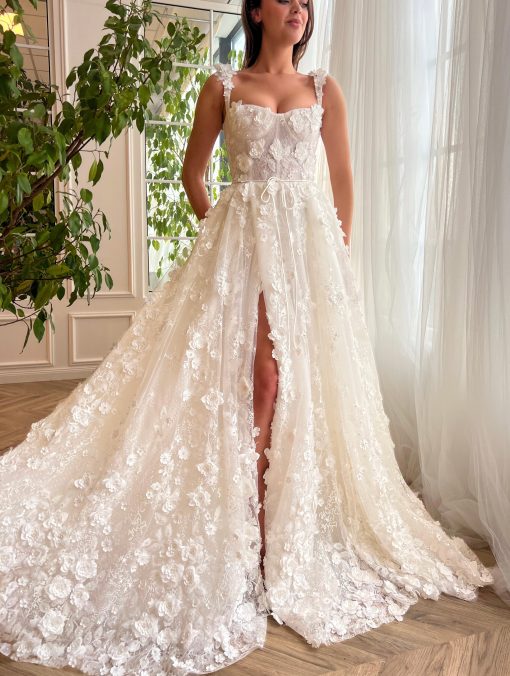 Teuta matoshi-Gerbera Floral Enchantment Gown