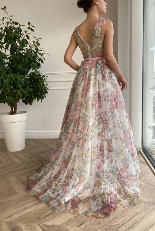 Teuta matoshi-Roses Fantasy Gown - Image 2