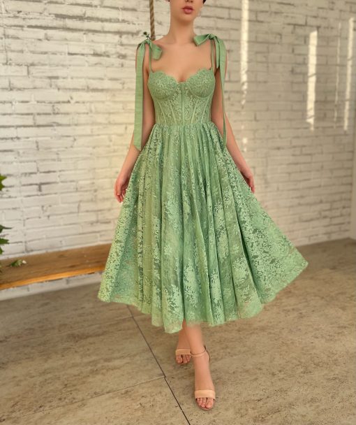 Teuta matoshi-Wintergreen Lace Gown