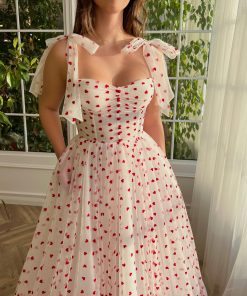 Teuta matoshi-Bouquet of Hearts Gown