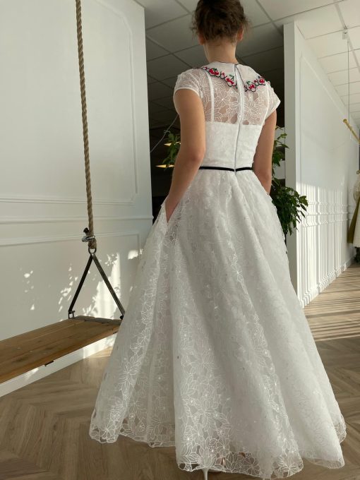 Teuta matoshi-Cherry Lace Bridal Dress